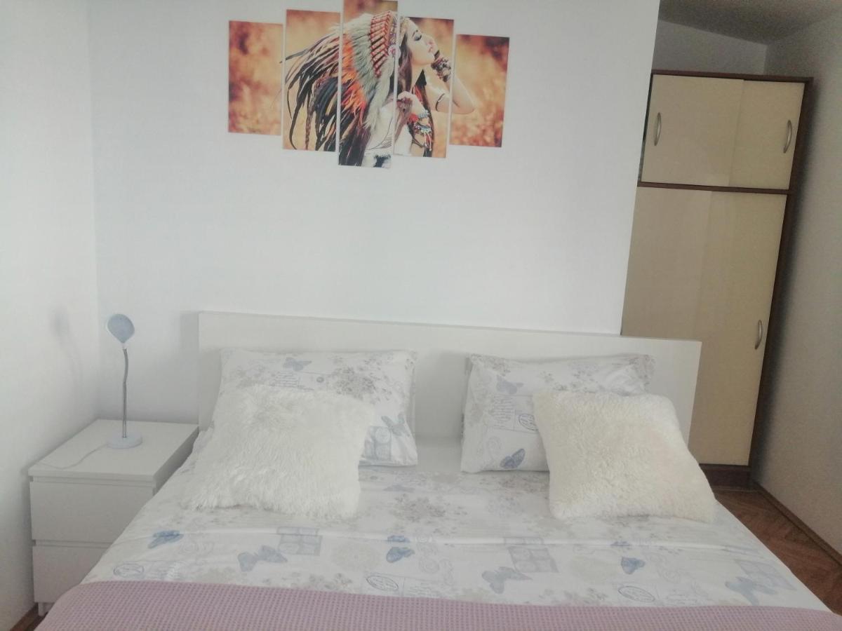 Apartman Ivo Lägenhet Baška Voda Exteriör bild