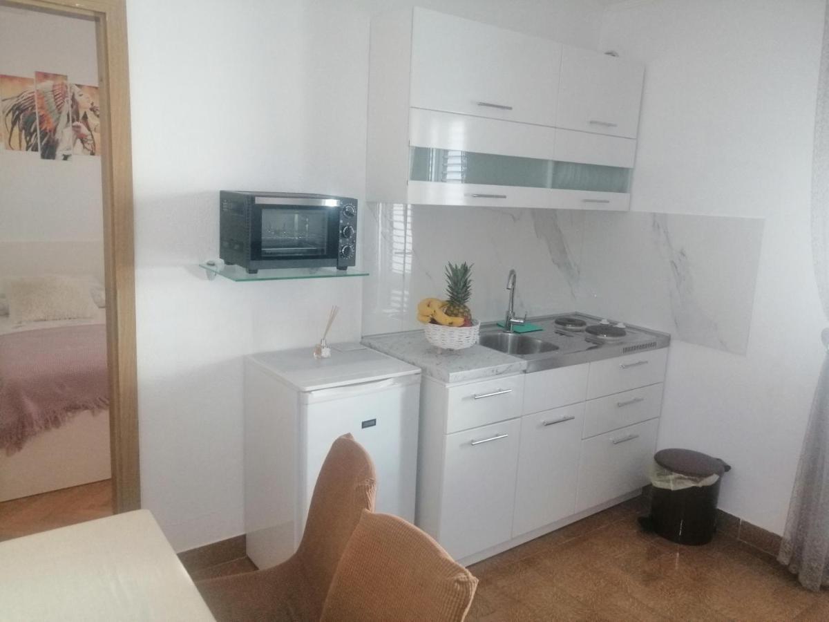 Apartman Ivo Lägenhet Baška Voda Exteriör bild