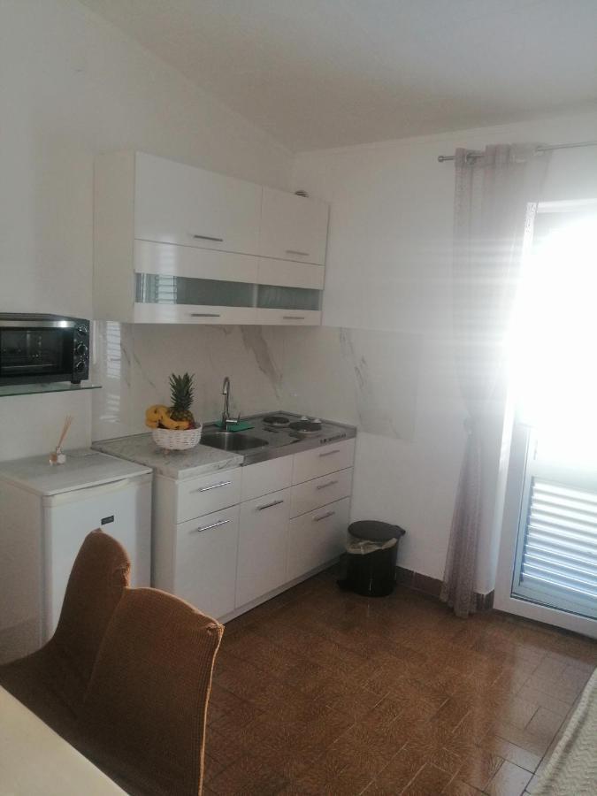 Apartman Ivo Lägenhet Baška Voda Exteriör bild