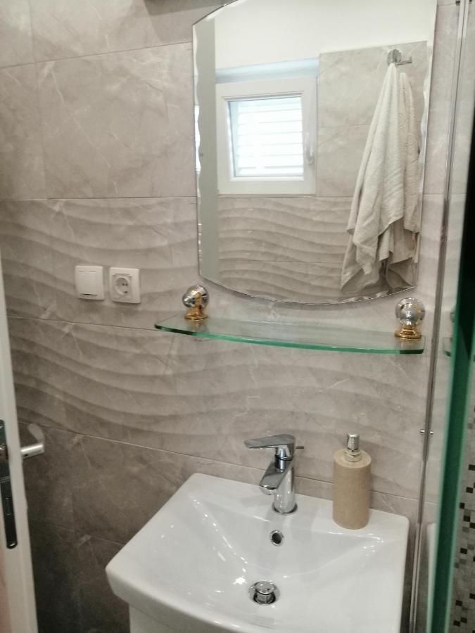 Apartman Ivo Lägenhet Baška Voda Exteriör bild